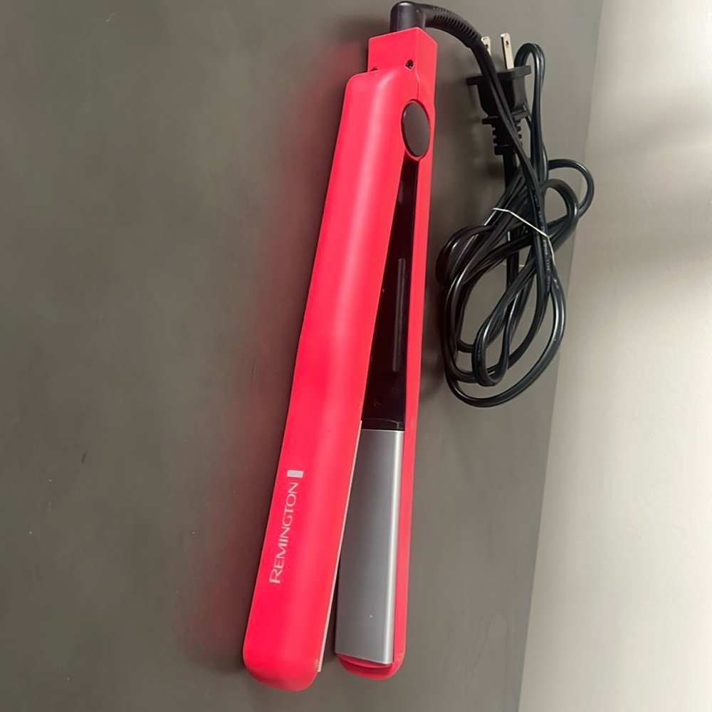 Remington Hair Straightener